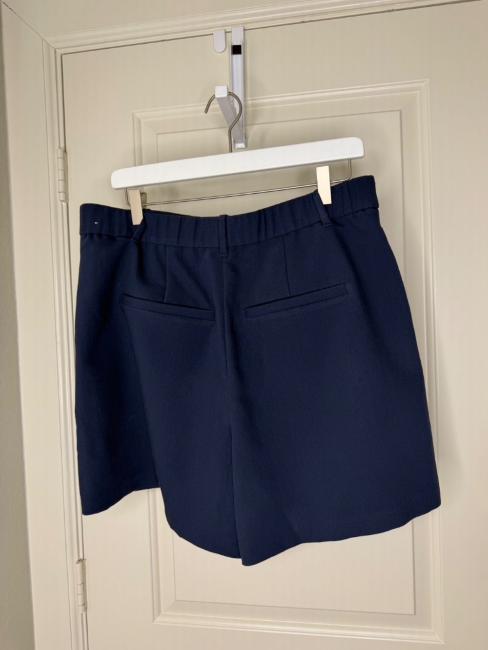 Abercrombie & Fitch Navy Tailored Shorts - Women’s Size Large